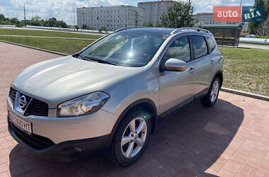 Позашляховик / Кросовер Nissan Qashqai+2 2010 в Овручі