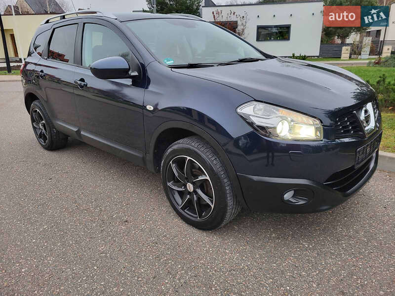 Позашляховик / Кросовер Nissan Qashqai+2 2011 в Харкові