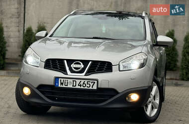 Внедорожник / Кроссовер Nissan Qashqai+2 2011 в Сарнах