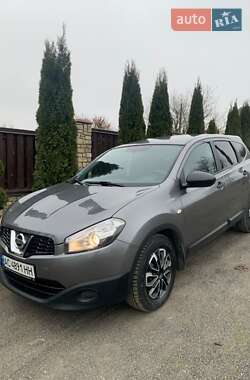 Позашляховик / Кросовер Nissan Qashqai+2 2011 в Хмельницькому