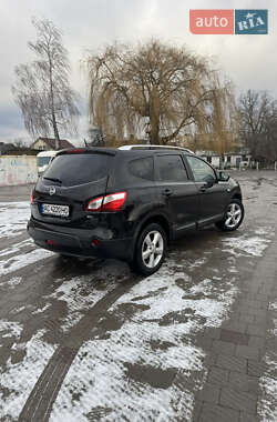 Позашляховик / Кросовер Nissan Qashqai+2 2012 в Володимирі