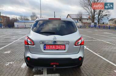 Позашляховик / Кросовер Nissan Qashqai+2 2011 в Нововолинську