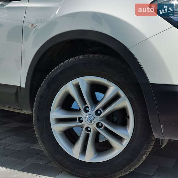Позашляховик / Кросовер Nissan Qashqai+2 2010 в Самборі