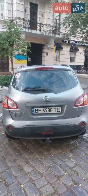 Nissan Qashqai+2