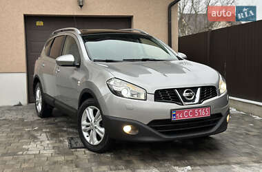 Позашляховик / Кросовер Nissan Qashqai+2 2010 в Івано-Франківську