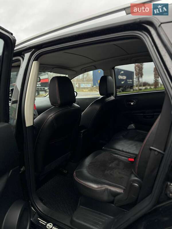 Внедорожник / Кроссовер Nissan Qashqai+2 2012 в Долине