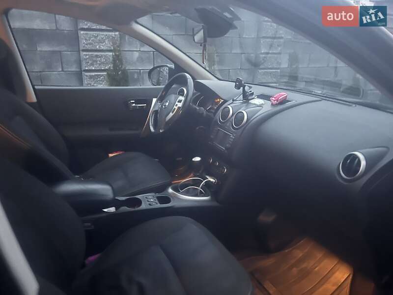 Внедорожник / Кроссовер Nissan Qashqai+2 2011 в Луцке