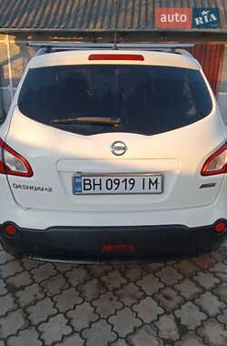 Внедорожник / Кроссовер Nissan Qashqai+2 2012 в 