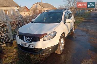 Внедорожник / Кроссовер Nissan Qashqai+2 2012 в 