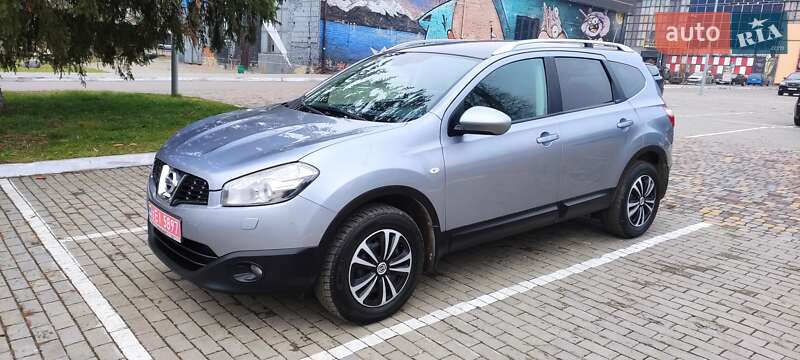 Внедорожник / Кроссовер Nissan Qashqai+2 2011 в Луцке