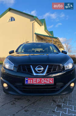 Позашляховик / Кросовер Nissan Qashqai+2 2011 в Луцьку