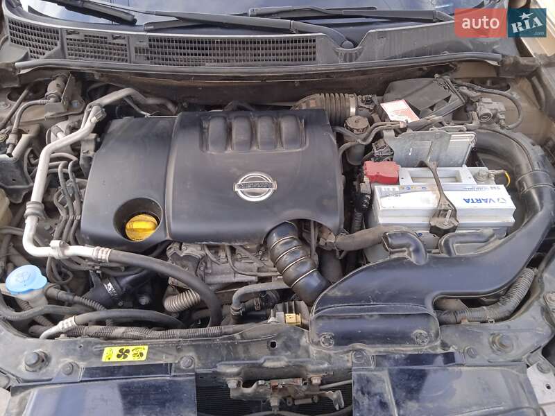 Внедорожник / Кроссовер Nissan Qashqai+2 2010 в Белгороде-Днестровском