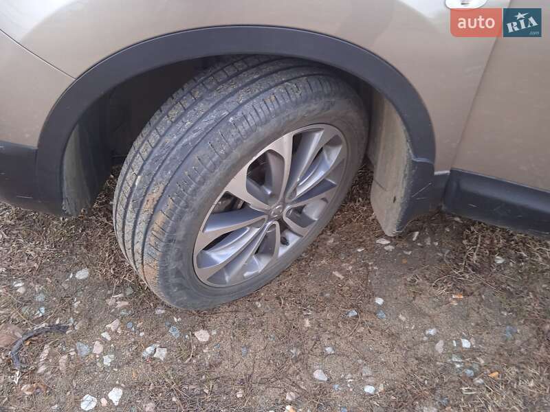 Внедорожник / Кроссовер Nissan Qashqai+2 2010 в Белгороде-Днестровском
