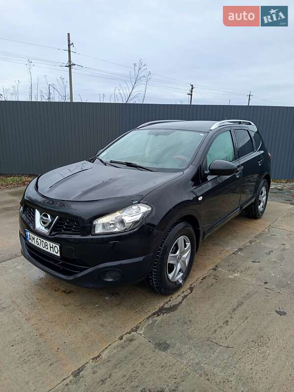 Позашляховик / Кросовер Nissan Qashqai+2 2013 в Пулинах