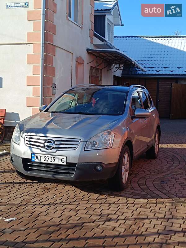 Позашляховик / Кросовер Nissan Qashqai+2 2009 в Болехові