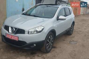 Позашляховик / Кросовер Nissan Qashqai+2 2011 в Нових Санжарах