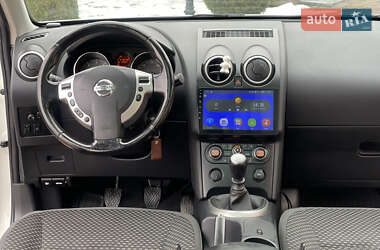 Позашляховик / Кросовер Nissan Qashqai+2 2009 в Стрию