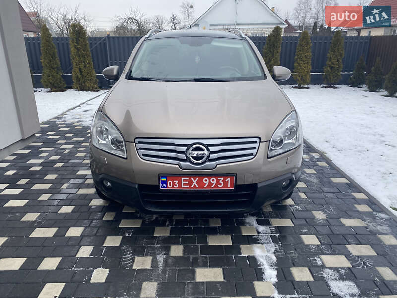 Внедорожник / Кроссовер Nissan Qashqai+2 2009 в 
