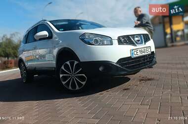 Позашляховик / Кросовер Nissan Qashqai+2 2010 в Чернівцях