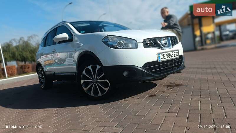 Внедорожник / Кроссовер Nissan Qashqai+2 2010 в Черновцах