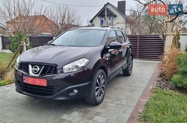 Позашляховик / Кросовер Nissan Qashqai+2 2012 в Луцьку