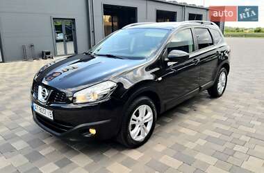 Внедорожник / Кроссовер Nissan Qashqai+2 2012 в Полтаве