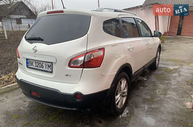 Внедорожник / Кроссовер Nissan Qashqai+2 2010 в Ровно