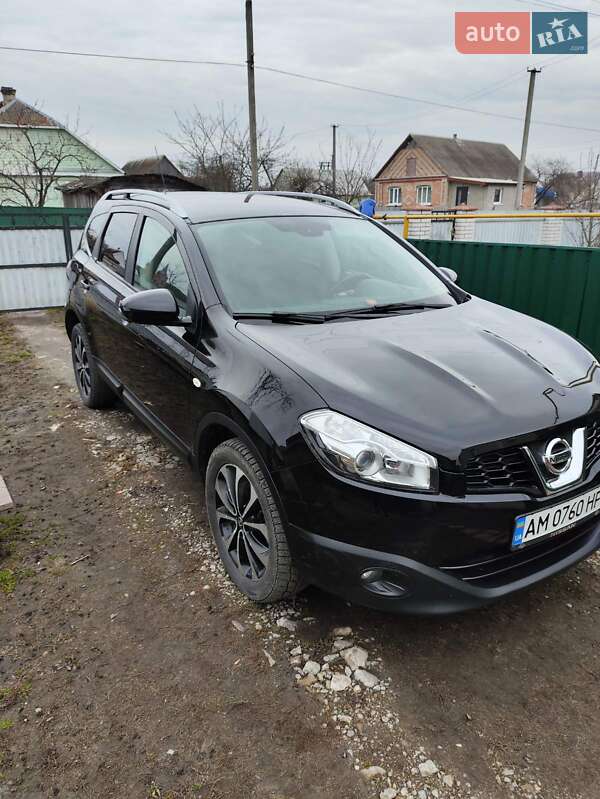 Внедорожник / Кроссовер Nissan Qashqai+2 2011 в Звягеле