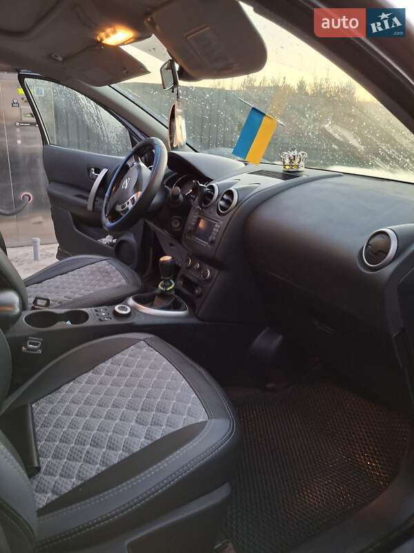 Внедорожник / Кроссовер Nissan Qashqai+2 2011 в Подольске