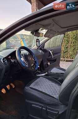 Позашляховик / Кросовер Nissan Qashqai+2 2011 в 