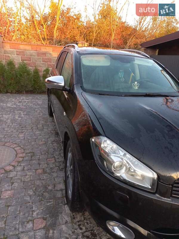 Внедорожник / Кроссовер Nissan Qashqai+2 2011 в Подольске