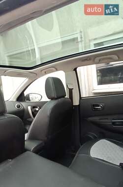 Позашляховик / Кросовер Nissan Qashqai+2 2011 в 