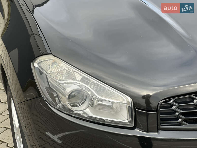 Позашляховик / Кросовер Nissan Qashqai+2 2013 в Івано-Франківську