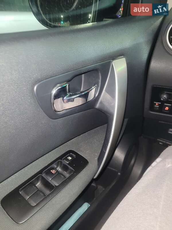 Внедорожник / Кроссовер Nissan Qashqai+2 2010 в Житомире