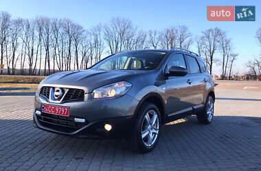 Позашляховик / Кросовер Nissan Qashqai+2 2012 в Стрию