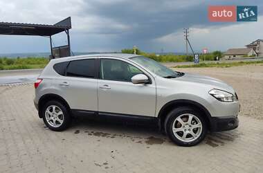 Внедорожник / Кроссовер Nissan Qashqai+2 2011 в Глыбокой