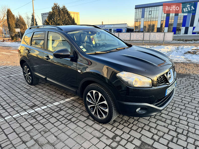 Позашляховик / Кросовер Nissan Qashqai+2 2013 в Рівному