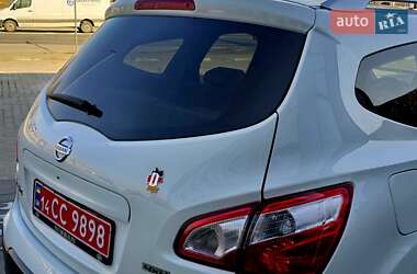 Внедорожник / Кроссовер Nissan Qashqai+2 2010 в 