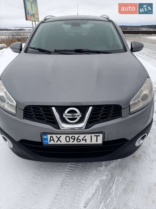 Nissan Qashqai+2 2011