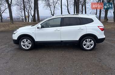 Внедорожник / Кроссовер Nissan Qashqai+2 2011 в Черновцах