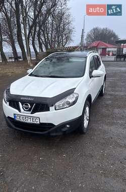 Позашляховик / Кросовер Nissan Qashqai+2 2011 в Чернівцях