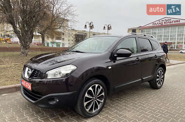 Внедорожник / Кроссовер Nissan Qashqai+2 2010 в Звягеле