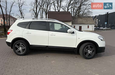 Внедорожник / Кроссовер Nissan Qashqai+2 2011 в Киеве