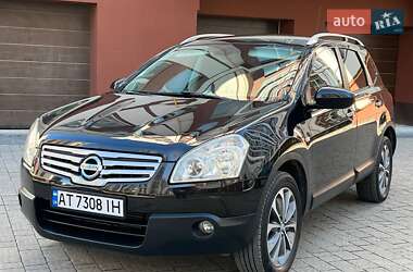 Позашляховик / Кросовер Nissan Qashqai+2 2009 в Івано-Франківську