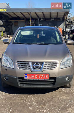 Внедорожник / Кроссовер Nissan Qashqai+2 2009 в 