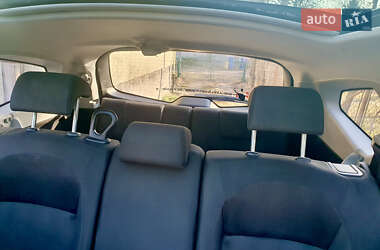 Позашляховик / Кросовер Nissan Qashqai+2 2011 в 