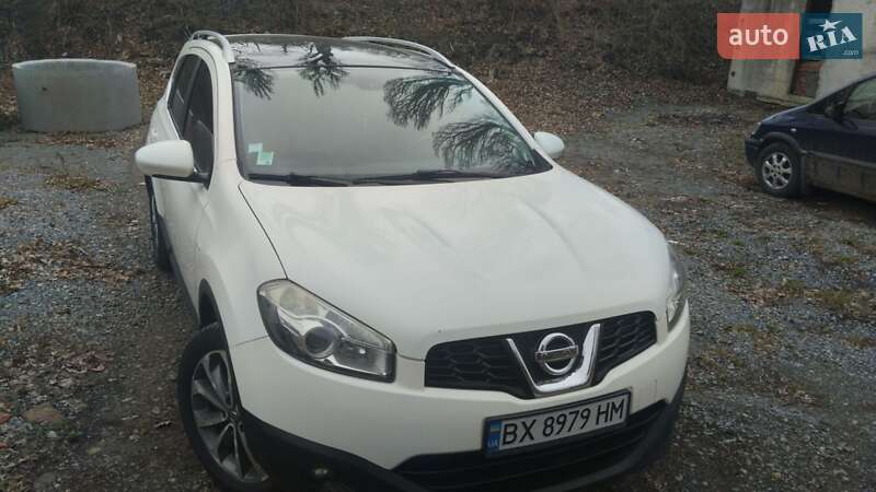 Позашляховик / Кросовер Nissan Qashqai+2 2010 в Летичіві