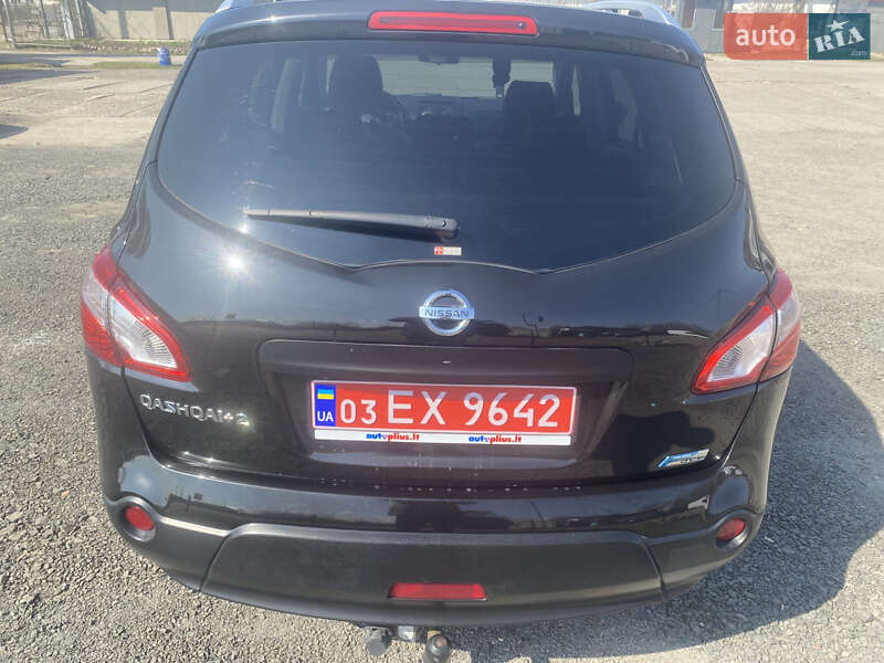 Внедорожник / Кроссовер Nissan Qashqai+2 2013 в Нововолынске