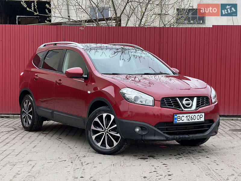 Nissan Qashqai+2 2012