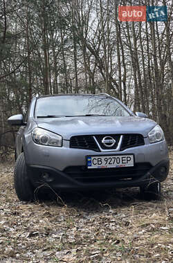 Позашляховик / Кросовер Nissan Qashqai+2 2010 в 